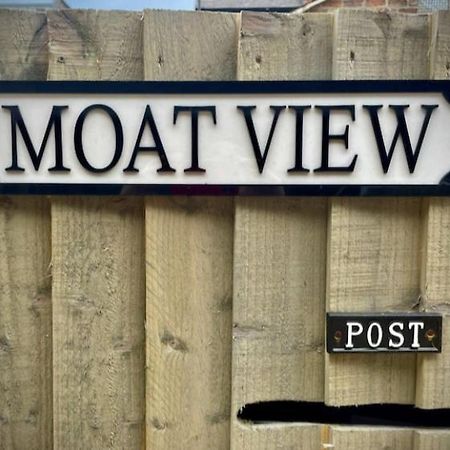 Moat View Free Parking, Central, Ev Plug 约克 外观 照片